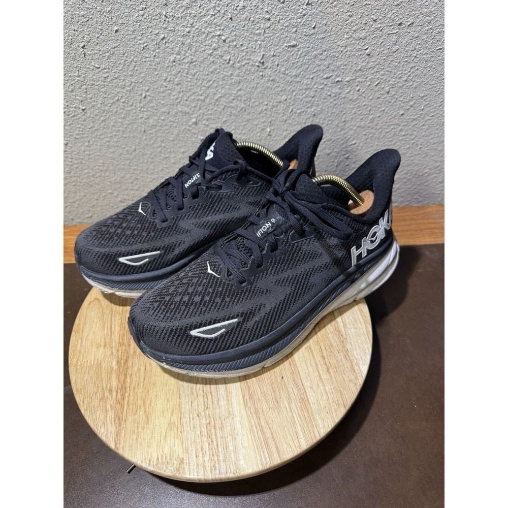 Hoka One One Womens Clifton 9 1127896 BWHT Black Running Shoes Size 8 D
